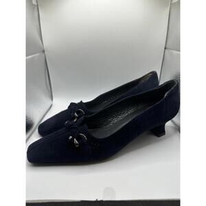 Stuart Weitzman Navy Suede Kitten Heels Size 9 Worn Once In Home